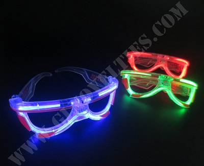 Light Up Star Wars Glasses XY-2871